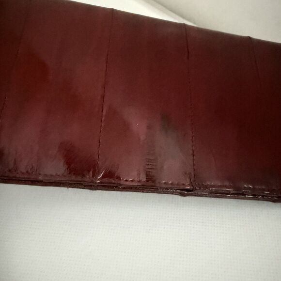 Genuine Eel Skin Eelskin Checkbook Cover Wallet Lined Card ID Holder Red - Picture 5 of 8